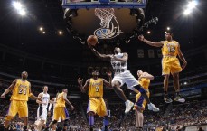 B体育 (中国)官方网站-APP_B Sports-连续四年垄断最佳阵容，字母哥、约基奇与詹姆斯的非凡统治时代