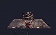 B体育 (中国)官方网站-APP_B Sports-NBA季后赛史诗级抢七大战 绝杀时刻点燃全场激情
